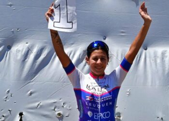 BRAGADO CICLES COMPITE Y SE PREPARA PARA LA DOBLE FEMENINA