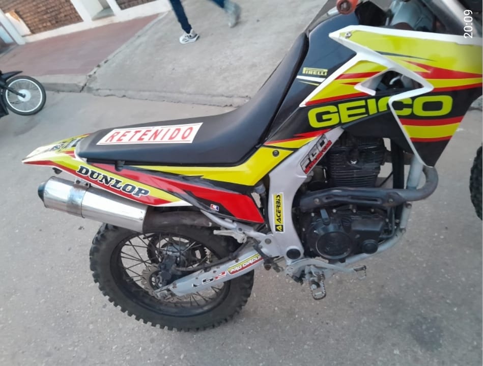 TRANSITO DE BRAGADO REALIZA CONTROLES JUNTO A POLICIAS DEL GAD 7 controles transito y policia2