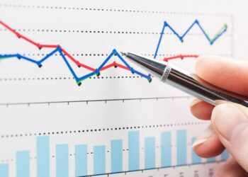 LA RECUPERACIÓN DE LA ACTIVIDAD ES UNA MATERIA PENDIENTE Y NO SE CUMPLE LA PROMESA DE UN CRECIMIENTO