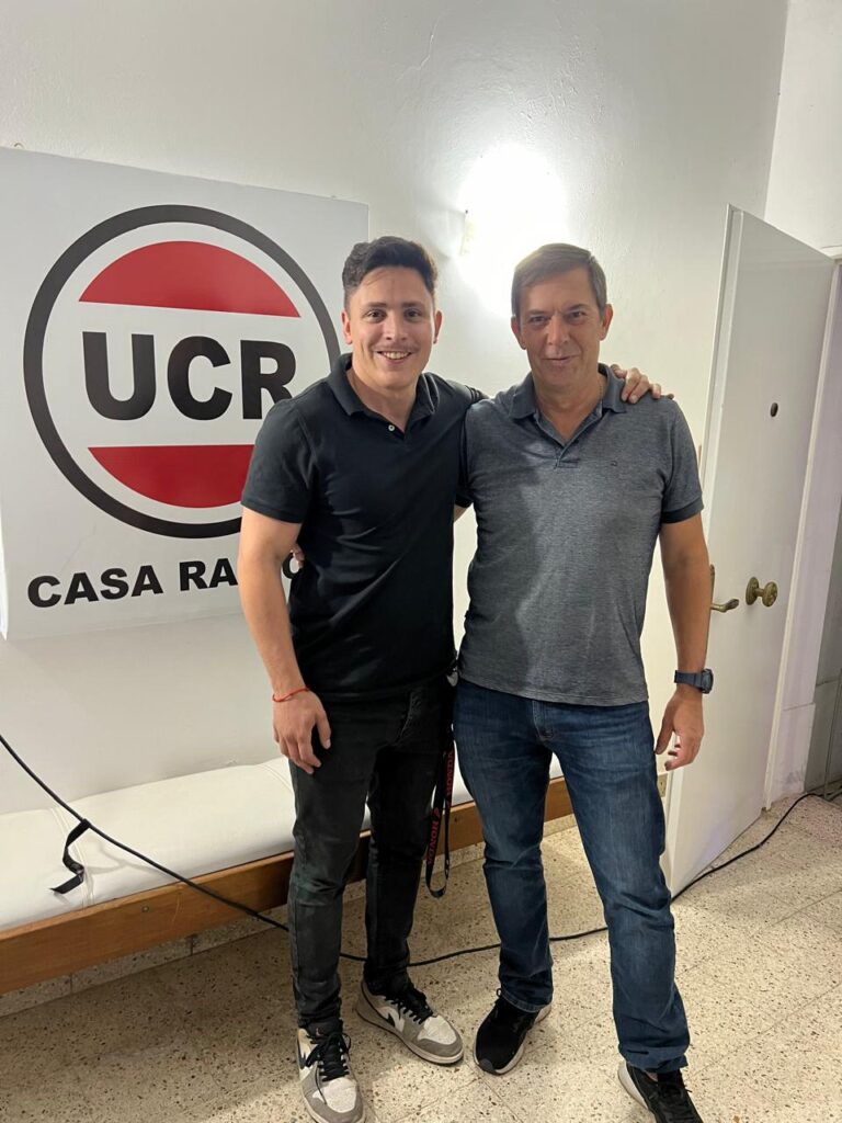 NICOLÁS LAMAZÓN Y SU EQUIPO, ABRIÓ LA CASA RADICAL EN BRAGADO 6 brindis lamazon1