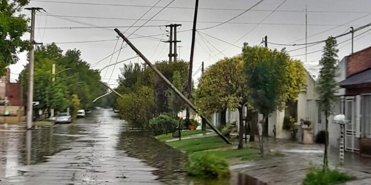 UN FURIOSO TEMPORAL PRODUJO SEVEROS DAÑOS A LA INFRAESTRUCTURA DE RED DE ENERGIA