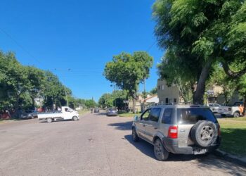 TRES OCUPANTES DE UNA MOTO RESULTARON CON HERIDAS