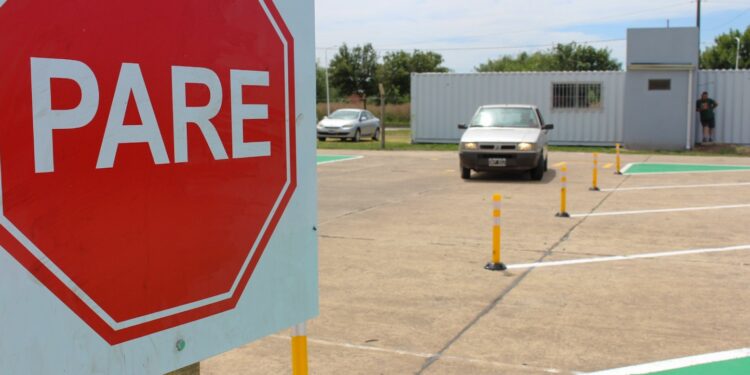 YA ESTÁ EN FUNCIONAMIENTO LA ESCUELA DE CONDUCTORES