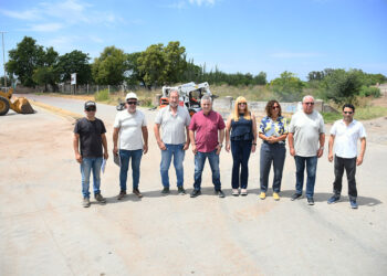 EL INTENDENTE BRITOS RECORRIÓ OBRA DE DESAGÜES PUVIALES EN AVDA. LISANDRO DE LA TORRE