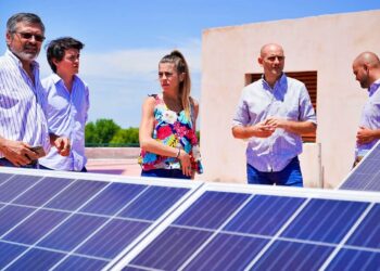 REUBICACIÓN DE PANELES SOLARES EN EL PALACIO MUNICIPAL DE ALBERTI