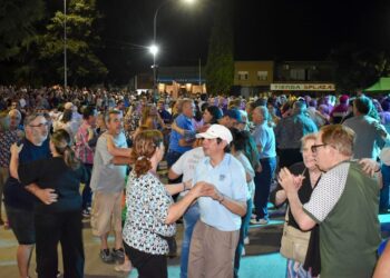 SABADO Y DOMINGO, PEATONAL Y LOS PATIOS DE TANGO Y FOLCLORE