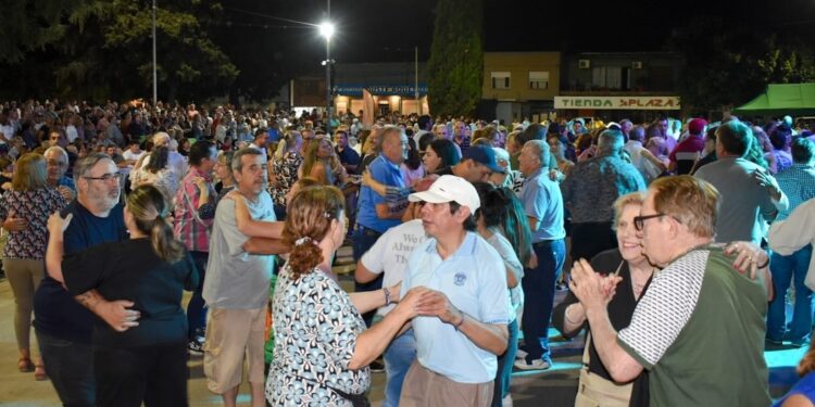 SABADO Y DOMINGO, PEATONAL Y LOS PATIOS DE TANGO Y FOLCLORE 1 SABADO Y DOMINGO, PEATONAL Y LOS PATIOS DE TANGO Y FOLCLORE