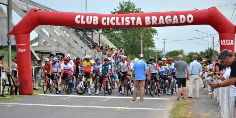 COMENZÓ LA DISPUTA DE LA REVANCHA DE LA DOBLE BRAGADO, EDICIÓN 2025.  ADRIÁN ETCHEVERRY DEL SAT, SE QUEDÓ CON EL PRÓLOGO