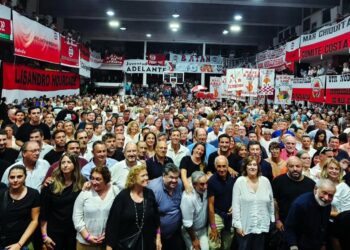 LA UCR DE TODA LA PROVINCIA SE REUNIÓ EN MAR DEL PLATA: ESTUVO LA SENADORA EUGENIA GIL
