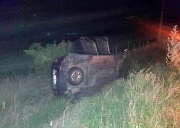 VUELCO EN EL CAMINO REAL A MECHITA. UN JOVEN HERIDO