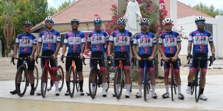 EL EQUIPO DEL BRAGADO CICLES COMPITIO EN LA VUELTA DE SAN JUAN