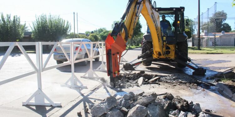 PLAN DE BACHEO CON NUEVO MARTILLO NEUMÁTICO