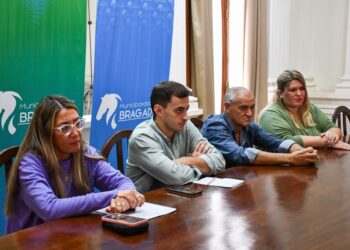 PARITARIAS MUNICIPALES. SIN ARREGLO PERO CON BONO DE $ 100 MIL