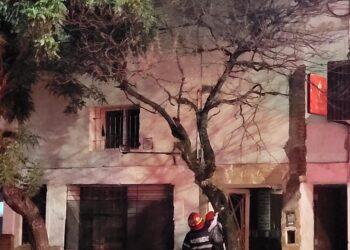 INCENDIO EN UNA VIVIENDA DE CALLE PELLEGRINI SIN HERIDOS