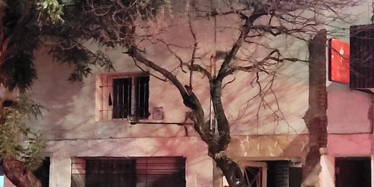 INCENDIO EN UNA VIVIENDA DE CALLE PELLEGRINI SIN HERIDOS
