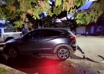 FUE APREHENDIDO POR CONDUCIR DE MANERA PELIGROSA Y SE RESISTIO AL PROCEDIMIENTO