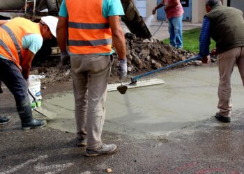 OBRAS EN MARCHA: LA MUNICIPALIDAD CONTINÚA EL PLAN DE BACHEO EN LA CIUDAD