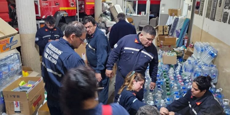 BOMBEROS AGRADECE A BRAGADO, UNA COMUNIDAD SOLIDARIA QUE EMOCIONA