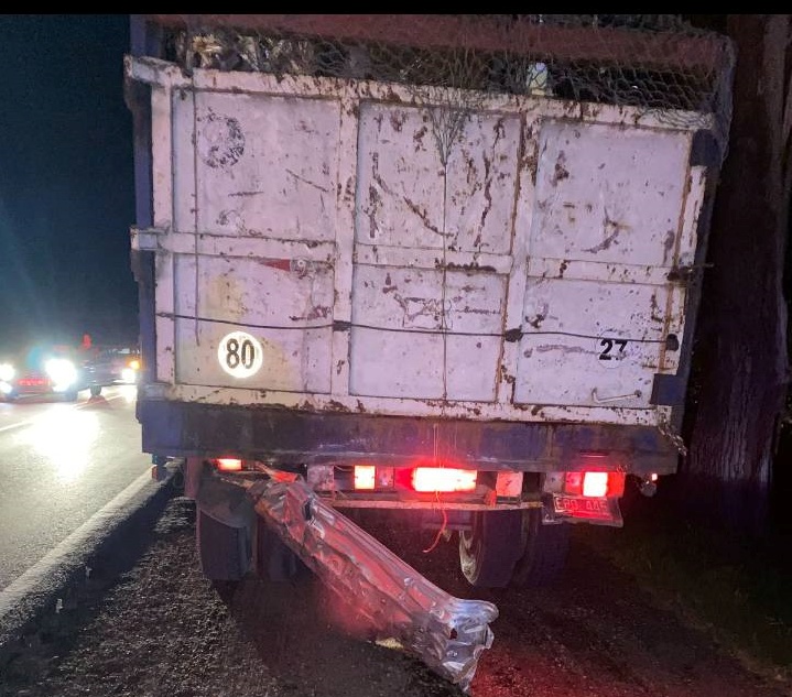 camion chocado en mercedes