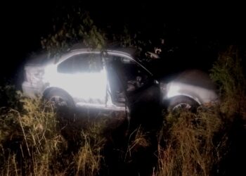 DESPISTE EN RUTA 5. LOS OCUPANTES DEL AUTO RESULTARON ILESOS