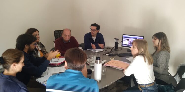 ENCABEZADOS POR LA SECRETARIA DE SALUD, FUNCIONARIOS DEL ÁREA, EN LA COMISIÓN DE CALIDAD DE VIDA DEL CONCEJO DELIBERANTE