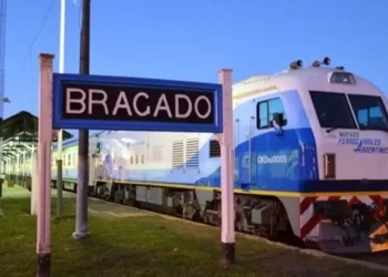 EL TREN SARMIENTO RECUPERARÍA SU SERVICIO DE LARGA DISTANCIA A BRAGADO EN TRES SEMANAS