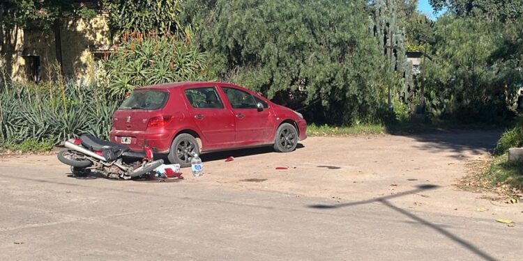 ACCIDENTE EN CALLE SARMIENTO. UN HOMBRE HERIDO