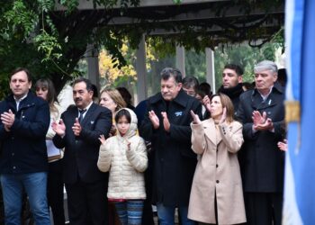 COMODORO PY FUE EL ESCENARIO DE LA CELEBRACION DEL 215° ANIVERSARIO DE LA REVOLCUION DE MAYO