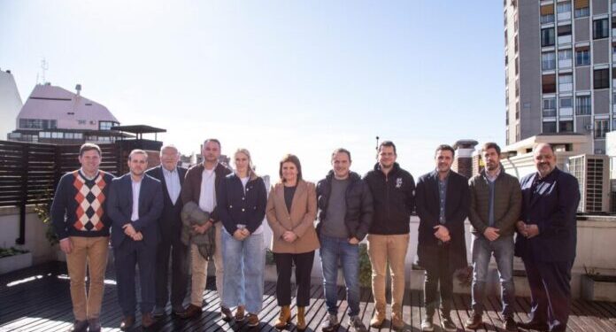 BULLRICH LE PROMETIÓ A INTENDENTES AYUDA DIRECTA A DAMNIFICADOS POR INUNDACIONES