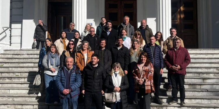 CONSEJOS ESCOLARES DE LA PROVINCIA EXPRESARON SU PREOCUPACIÓN ANTE LA REDUCCIÓN DEL FONDO COMPENSADOR 1 CONSEJOS ESCOLARES DE LA PROVINCIA EXPRESARON SU PREOCUPACIÓN ANTE LA REDUCCIÓN DEL FONDO COMPENSADOR