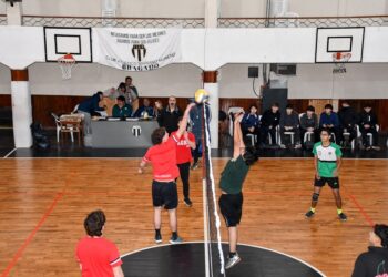 JUEGOS BONAERENSES: VIERNES DE VÓLEY Y NATACIÓN