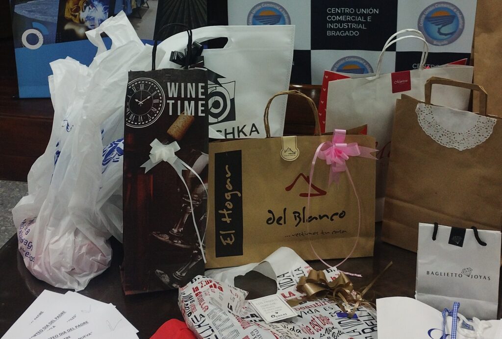 EL CUCI SORTEO LAS ORDENES DE COMPRA POR $ 250.000 DE LA PROMO DIA DEL PADRE 4 regalos