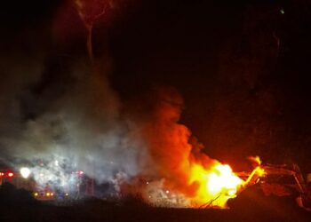 INVESTIGAN EL INCENDIO DE UNA MAQUINA VIAL