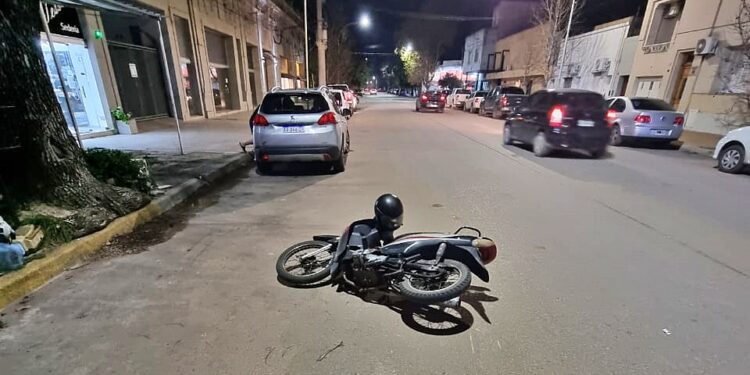 OTRO MAS. ACCIDENTE CON UNA MOTO INVOLUCRADA 1 OTRO MAS. ACCIDENTE CON UNA MOTO INVOLUCRADA