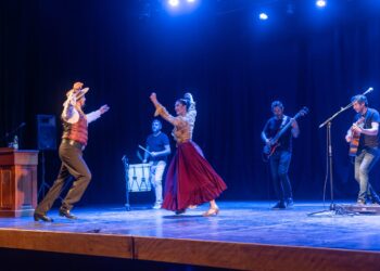 DÍA DE LA INDEPENDENCIA: UN CIERRE DE GALA EN LA SALA MAYOR DEL CCFC