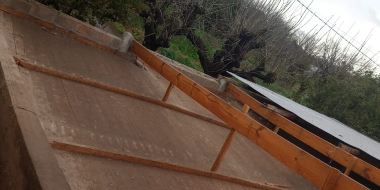 FUERTES VIENTOS. VOLADURA DE UN TECHO EN O’BRIEN