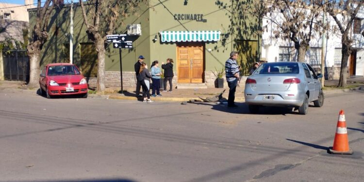 VIOLENTO CHOQUE ESTE FIN DE SEMANA. DOS AUTOS INVOLUCRADOS