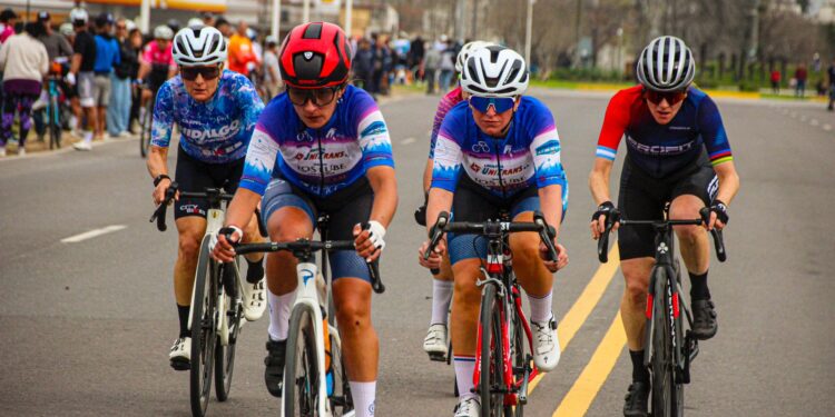 CICLISMO: GRAN PREMIO CIUDAD DE LUJÁN CON VARIOS BRAGADENSES PRESENTES Y EQUIPOS DE NUESTRA CIUDAD