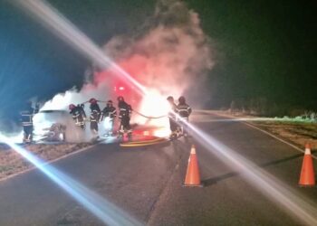 SE INCENDIÓ UN AUTOMOVIL EN RURA 46. NO HUBO HERIDOS