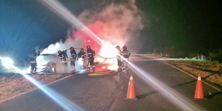 SE INCENDIÓ UN AUTOMOVIL EN RURA 46. NO HUBO HERIDOS