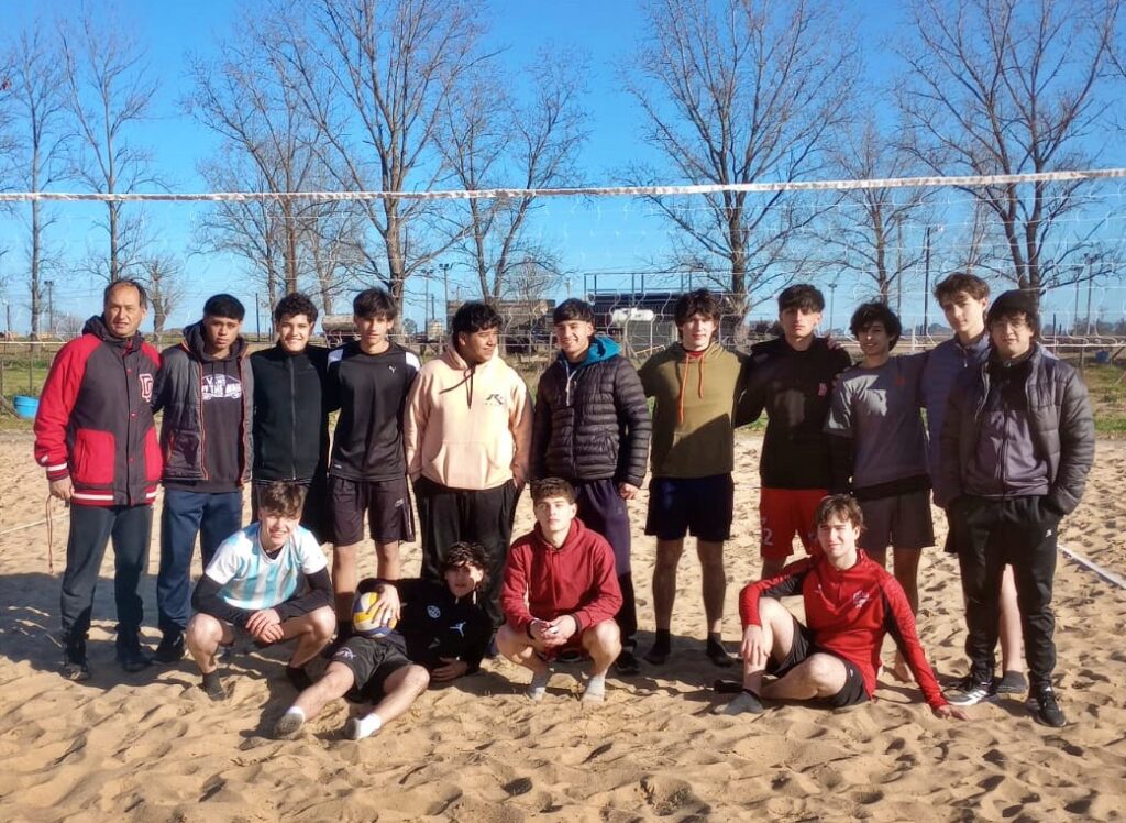 JUEGOS BONAERENSES. BRAGADO LOGRO QUE EL RUGBY FEMENINO SIGA RUMBO A LAS FINALES 4 juegos beach volley lnocal