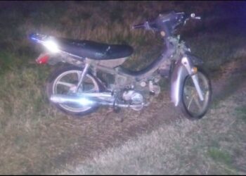 LE HABÍAN LLEVADO LA MOTO DEL PATIO DE SU CASA… FUE UN MENOR DE 16 AÑOS