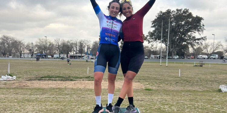 PODIO DE BRAGADENSES EN LA CATEGORÍA DAMAS EN LA CIUDAD SALTO