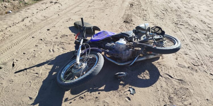 CAYO DE LA MOTO EN EL CAMINO VECINAL A MECHITA.