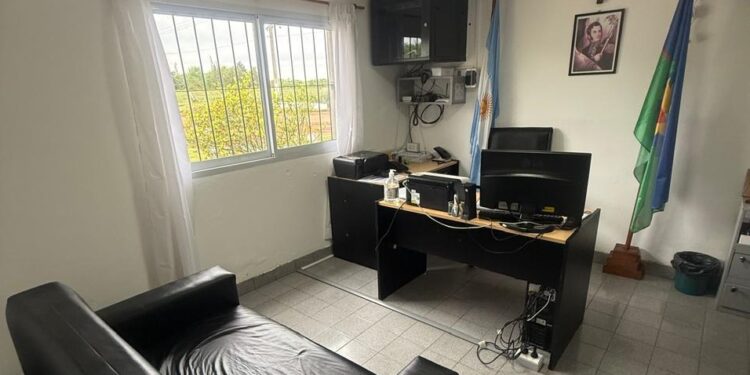 EL PERSONAL DEL PUESTO DE VIGILANCIA DE IRALA REALIZÓ TRABAJOS DE PINTURA EN SUS INSTALACIONES