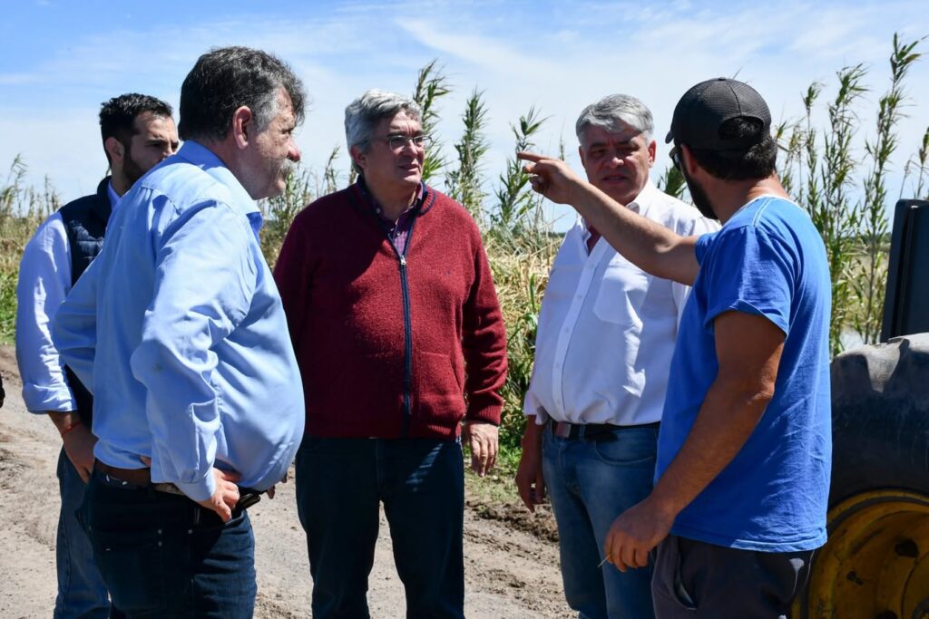 EMERGENCIA AGROPECUARIA. EL INTENDENTE RECIBIÓ AL MINISTRO JAVIER RODRÍGUEZ 9 1000078886