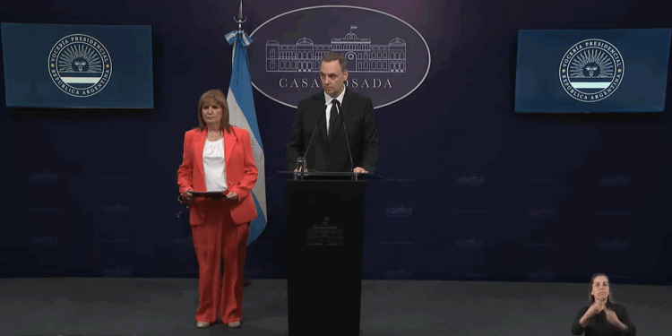“QUE QUEDE BIEN CLARO: EL GOBIERNO NACIONAL SE ESTA OCUPANDO DE LOS BONAERENSES”. 1 “QUE QUEDE BIEN CLARO: EL GOBIERNO NACIONAL SE ESTA OCUPANDO DE LOS BONAERENSES”.