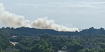 PIDEN SE INVESTIGUE SI EL INCENDIO DEL BASURAL FUE INTENCIONAL