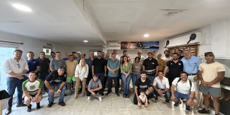 AYUDA A CLUBES:  GUILLERMO BRITOS DESTACÓ QUE “MÁS ALLÁ DE LAS DIFICULTADES, SEGUIMOS CUMPLIENDO CON NUESTROS COMPROMISOS”