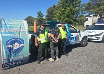 LO ATRAPARON EN CONTROL VIAL EN RUTA 5: LLEVABA UNA BOLSA CON COCAINA